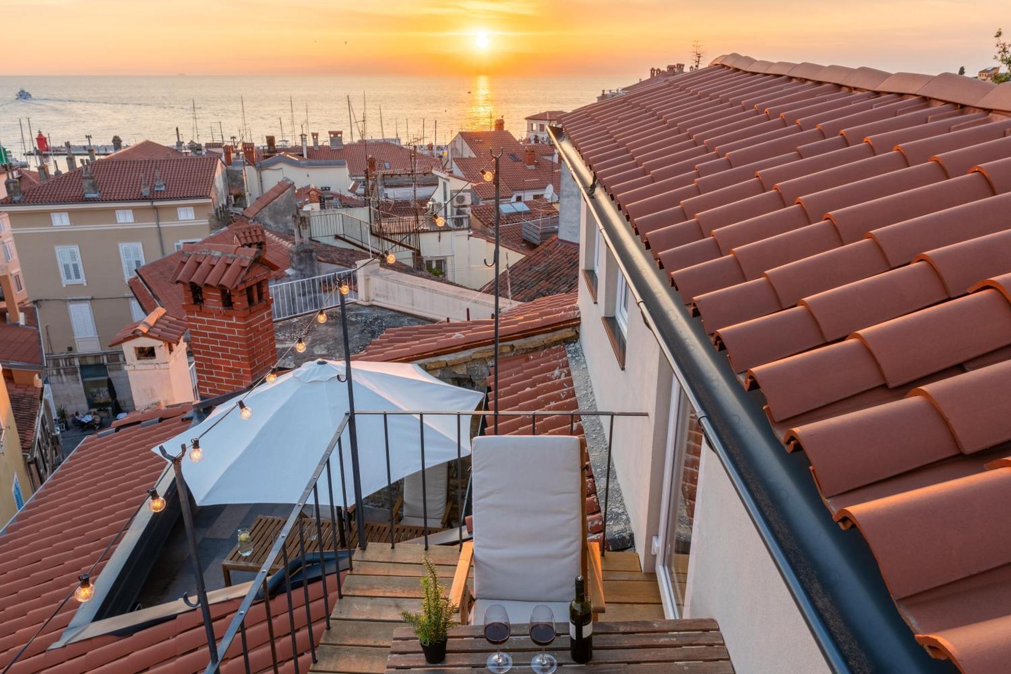 Via Paradiso Apartments Piran Bagian luar foto